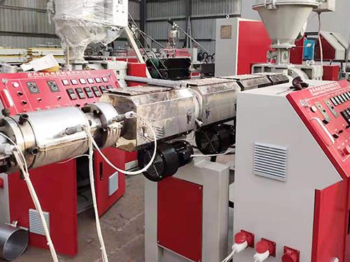 塑料管材設備的運行原理和主要用途有哪些？