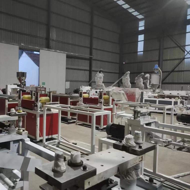 PVC護角生產(chǎn)線的設備組成有什么