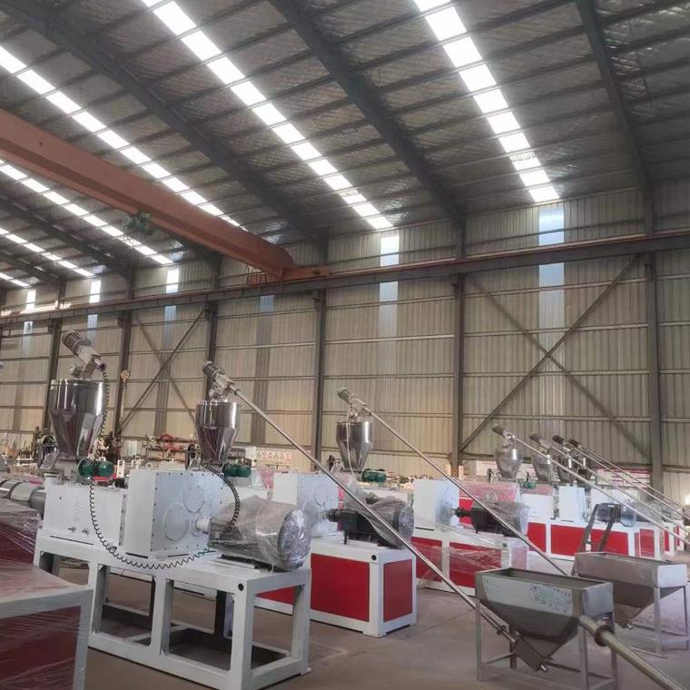 青島科成跟您講解陰陽(yáng)角線條生產(chǎn)設(shè)備的詳細(xì)信息