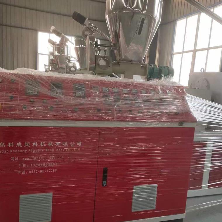 PVC陰陽(yáng)角設(shè)備的選擇要謹(jǐn)慎