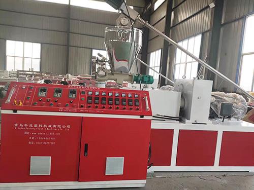 陰陽(yáng)角線條生產(chǎn)設(shè)備：驅(qū)動(dòng)產(chǎn)業(yè)升級(jí)與價(jià)值創(chuàng)新的核心動(dòng)力